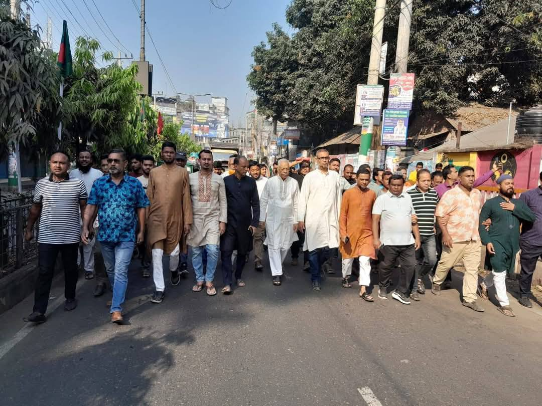 শিক্ষা প্রতিষ্ঠানে বই বিতরণ